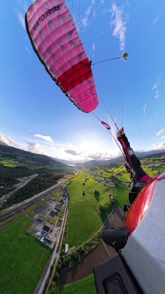PILOT: JORGE CACHON
